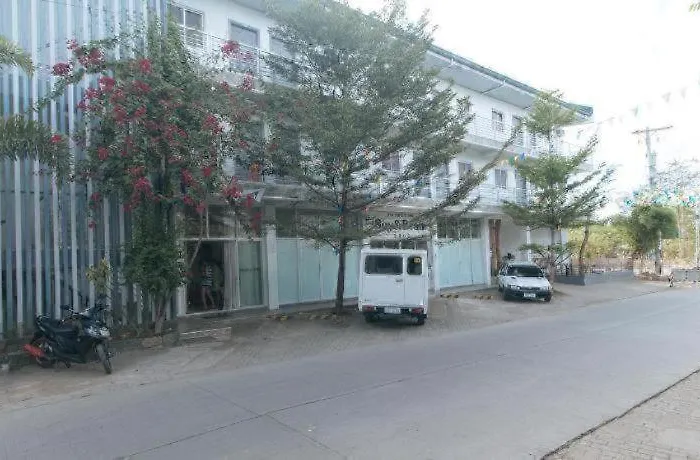 호텔 Reddoorz At Fat J Apartelle Mactan 막탄