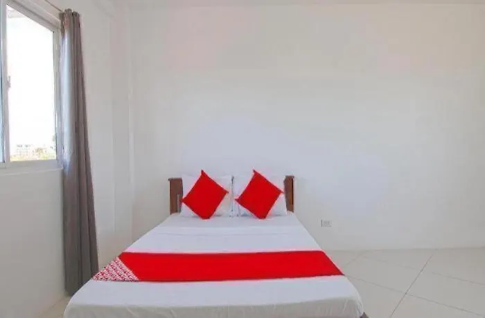 Reddoorz At Fat J Apartelle Mactan 막탄
